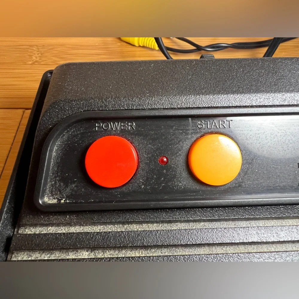 Atari Flashback 4 Classic Game Console W/Joysticks, Batch Code 03/2013|Untested